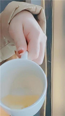 【魔仙s法库】运动后闻超臭白袜 艾彩调教库 第5张