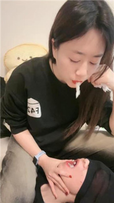 【暴荔姐姐】重口喂食-拉丝浓痰/咀嚼物/圣水 艾彩调教库 第2张