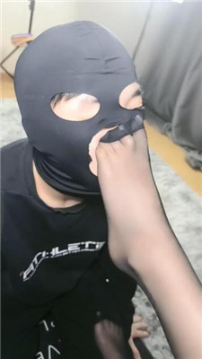【梓S】闻脚识味/错了挨巴掌 艾彩调教库 第12张
