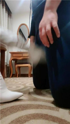 【腿腿祖宗】高跟长靴崇拜/耳光/骑马转胯/狂吸丝袜ji 艾彩调教库 第10张