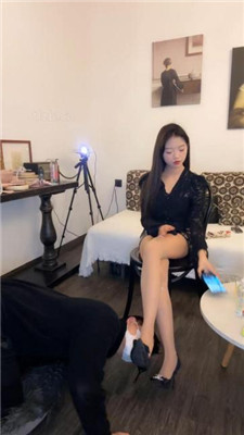 【珂儿大小姐】女神极致羞辱开发绿帽奴【上】 艾彩调教库 第4张