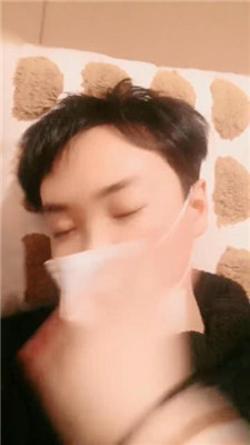 【甜音】超臭白袜窒息/抽耳光 艾彩调教库 第2张