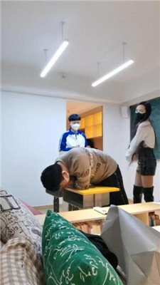 【皮皮】场景调-长靴老师-惩罚不听话狗学生 艾彩调教库 第6张