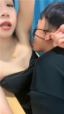 【爱丽丝】双S-踩踏/黑丝美腿恋足舔/舔腋下 艾彩调教库 第13张