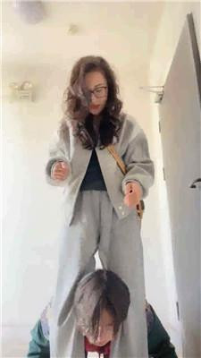 【素人挖掘机】户外真实开发宝妈做S 艾彩调教库 第4张
