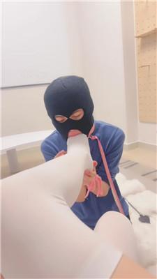 【心动茜茜】艺校女神-长筒白袜虐-捆绑/插嘴/鞭打踩踏胯下辱 艾彩调教库 第7张