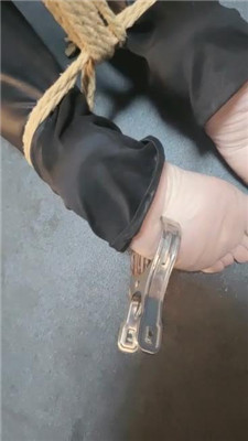 【东营天香百合】让奴体验被刑具囚禁虐的感觉 艾彩调教库 第4张