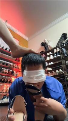 【倪梵】物化人体擦鞋器 艾彩调教库 第11张