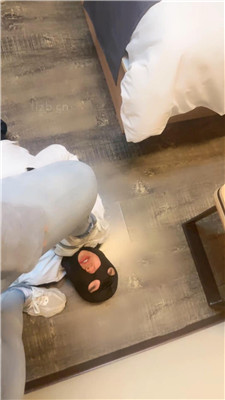 【榕s】运动鞋踩狗头/转胯狗爬/掐乳 艾彩调教库 第14张