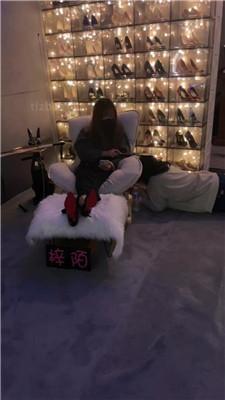 【梓陌】母畜-奴就要跪着伺候 艾彩调教库 第2张