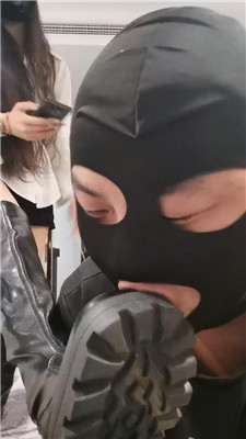 【皮皮】骑马转胯/长靴踩虐/sp/闻舔原味 艾彩调教库 第8张
