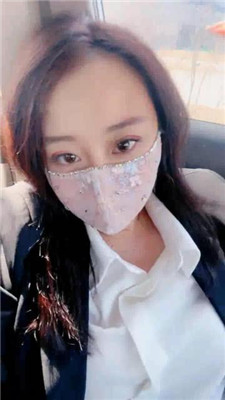 【小妮】车内让司机舔闻原味jio 艾彩调教库 第20张