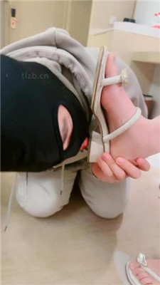 【薯条】双S-狗舌清理超脏鞋底/踩踏/白袜堵嘴/骑脖胯下辱 艾彩调教库 第2张