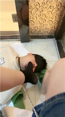【美羊羊】黑棉袜裸足恋足舔 JS240710-17 艾彩调教库 第2张