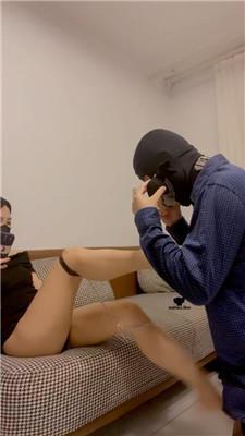 【甜一】足喂食/赏赐圣水/鞋跟插嘴/深喉 JS240713-4 艾彩调教库 第12张