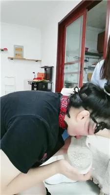 【凌儿】耳光教训偷懒母畜/闻臭鞋臭脚/脚喂食 bf42842 艾彩调教库 第8张