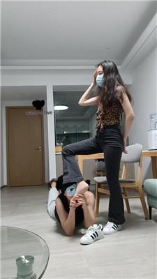 【御妍S】贝壳头白袜-人肉除臭器【四视角版】 JS240709-24 艾彩调教库 第11张
