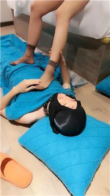 【安主子】绿帽奴裸足喂酸奶/圣水淋浴 JS240723-28 艾彩调教库 第14张
