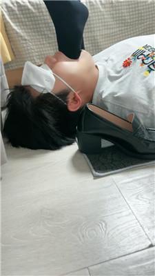 【supp】JK主-黑丝皮鞋踩奴隶/深喉狂舔 bf43162 艾彩调教库 第10张