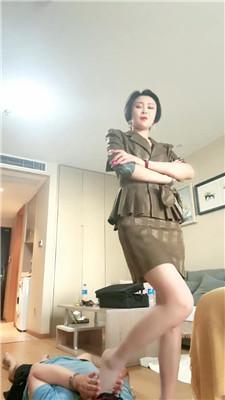 【爵恋霸主】手铐捆绑/内裤套头/抽耳光/骑马转胯/鞭打/滴蜡 bf42961 艾彩调教库 第14张