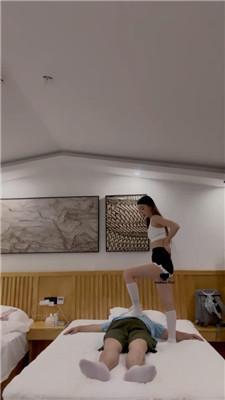 【领主老大】白丝全体重踩踏/坐脸窒息 bf42770-HD绳艺资源网