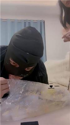 【猫咪大大】高跟碾压踩/坐脸窒息/口水喂食 bf42920 艾彩调教库 第14张