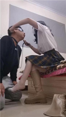 【微莱】长靴白袜JK主-深喉/揪耳朵/耳光/轻微辱妻 艾彩调教库 第8张