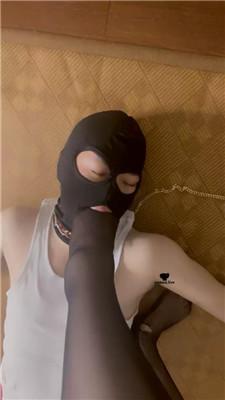 【尤野】车模S-高跟黑丝踩/清理脏鞋底/坐脸窒息/脚喂酸奶 bf43054 艾彩调教库 第20张