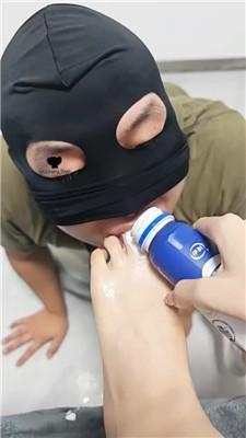 【女神mio】丝袜狂舔专场-脚踩面包喂酸奶 bf43322 艾彩调教库 第19张