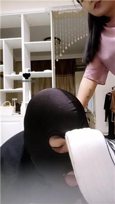 【国服女神】狗链骑马转胯/重度sp/闻舔白丝帆布鞋 JS240713-6 艾彩调教库 第7张