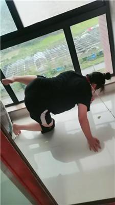 【凌儿】狗链遛狗/碾压踩狗爪/舔脏鞋/sp bf42841 艾彩调教库 第4张