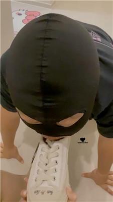 【小软】嘴叼鞋狗爬/踩面包喂食 bf42822 艾彩调教库 第4张