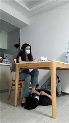 【御妍】素人S-原味短丝桌底伺候【四视角版】 JS240710-9 艾彩调教库 第7张