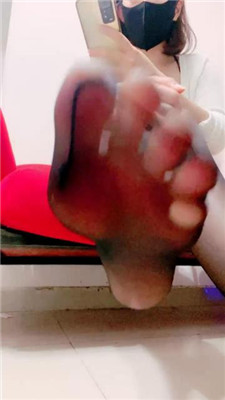 【莫妮卡SS】睡不着是因为玉足？JS240725-7 艾彩调教库 第3张