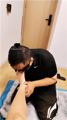 【上海汤圆】原味玉足蹂躏/踩踏 JS240731-29 艾彩调教库 第14张
