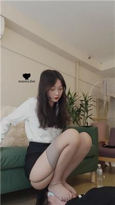 【尤雾】腿绞窒息/高跟灰丝舔/鞭打/骑马转胯/虐乳【双视角版】 bf42963 艾彩调教库 第11张