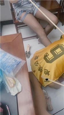 【芊芊】黑丝美腿玩虐/藤条鞭打【双视角版】 JS240731-27 艾彩调教库 第4张
