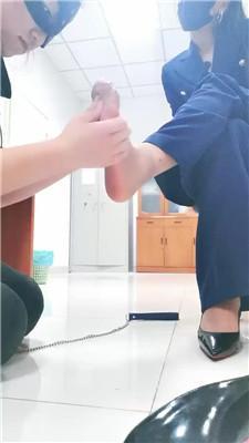 【璃茉】白领VS母畜-骑马转胯/高跟踩 JS240710-3 艾彩调教库 第15张