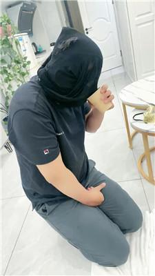 【范爷大大】双S-高跟黑丝-玉足跪舔/臭脚捂脸 JS240725-16 艾彩调教库 第17张