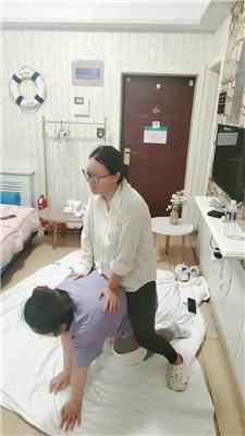 【雯雯】骑马踩踏驯化母畜【二】 JS240730-7 艾彩调教库 第2张