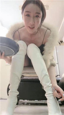 【深圳倪梵S】白靴T/榨金/扎干病狗 JS240716-20 艾彩调教库 第12张
