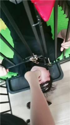 【凌儿女神】母畜-囚禁狗笼/高跟踩/鞋插嘴/喂圣水 bf42883 艾彩调教库 第16张