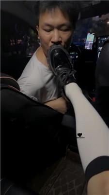 【不知名】漂亮车模S-车内玩虐素人司机 JS240727-20 艾彩调教库 第7张