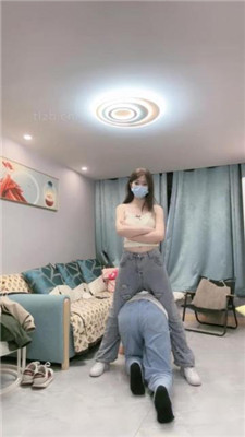 【樱子大人】转胯骑马/抽耳光/全体重踩踏/舔脏鞋底/提档 艾彩调教库 第4张