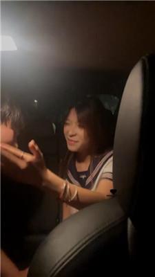 【素人挖掘机】路边开发素人-皮鞋白袜气味辱 bf43135 艾彩调教库 第4张