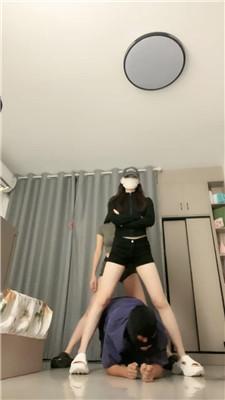 【九莲】双S-踩踏踢踹/转胯骑马/脚喂食【双视角版】 bf43163 艾彩调教库 第4张