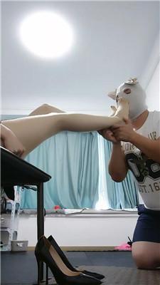 【江南】喂口水/抽耳光/骑马/坐脸腿绞窒息/内裤 bf43256 艾彩调教库 第15张