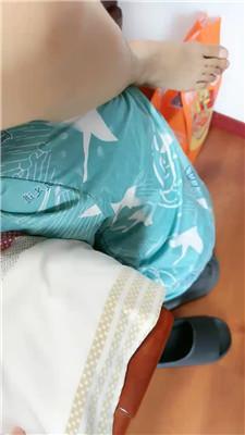 【语小心夫妻】下跪伺候黑丝技师 JS240724-43 艾彩调教库 第3张