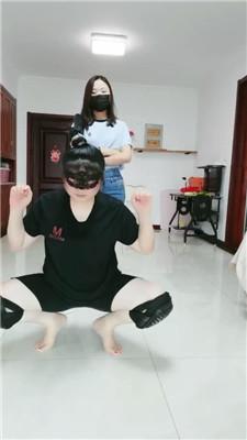 【凌儿】耳光教训偷懒母畜/闻臭鞋臭脚/脚喂食 bf42842 艾彩调教库 第4张