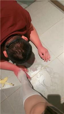 【姜果果】白丝脚蹂躏/脚下喂食 JS240724-45 艾彩调教库 第8张